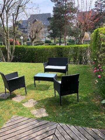 Magnifique 2P En Rez-De-Jardin Oriente Sud A 2 Pas De La Plage Cabourg Exterior foto